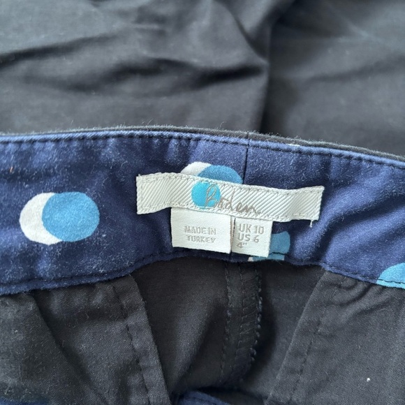 Boden Women's Size 6 Black Chino Shorts - Picture 3 of 4